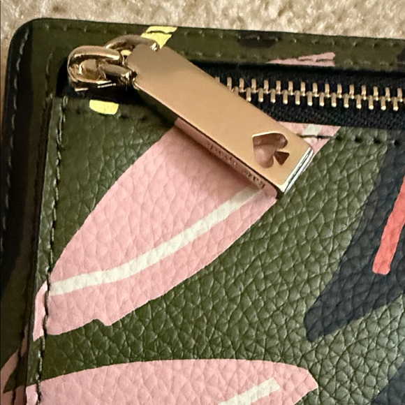 Kate Spade Eva modern feather bifold leather wallet - Picture 7 of 10